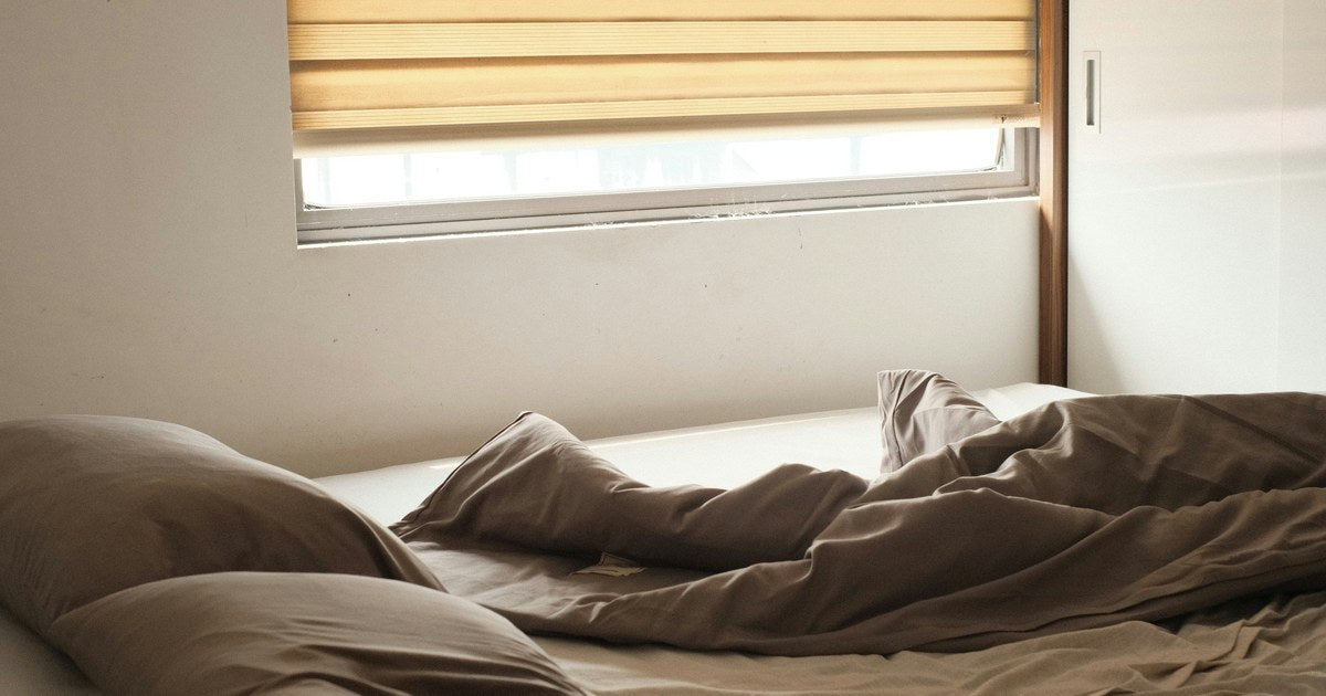 快適な寝室の風景